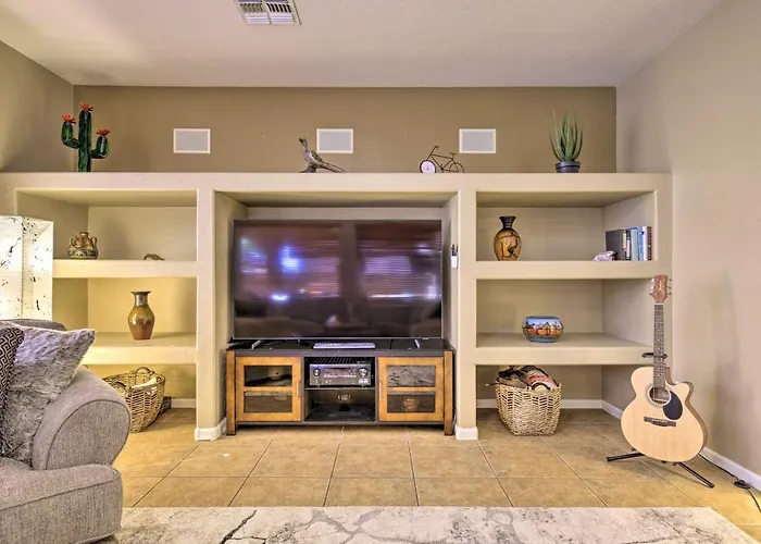 Family Gem In Phoenix W/ Saltwater Pool & Theater Ferienhaus Queen Creek