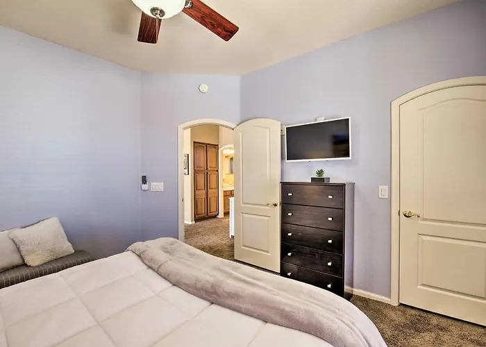 Family Gem In Phoenix W/ Saltwater Pool & Theater Ferienhaus *