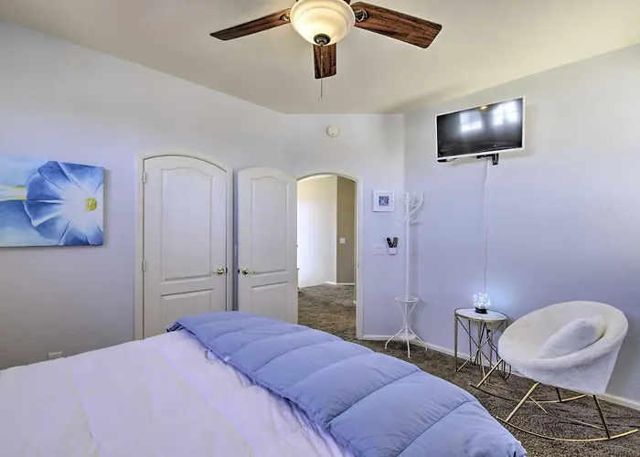 Ferienhaus Family Gem In Phoenix W/ Saltwater Pool & Theater Queen Creek