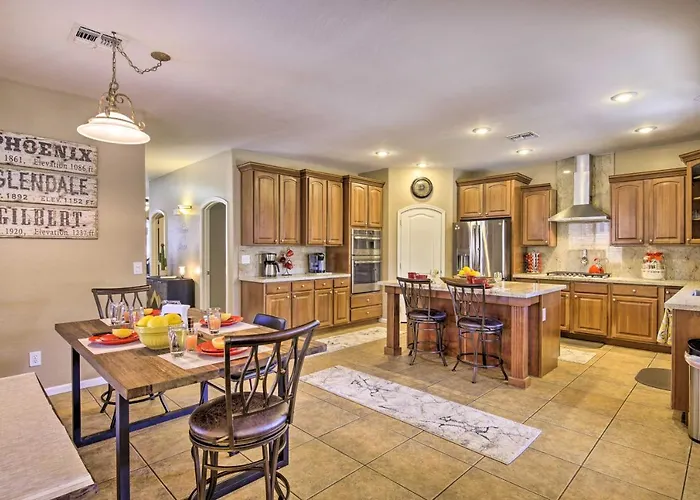 Ferienhaus Family Gem In Phoenix W/ Saltwater Pool & Theater
