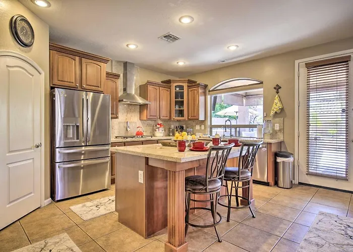 Ferienhaus Family Gem In Phoenix W/ Saltwater Pool & Theater Queen Creek