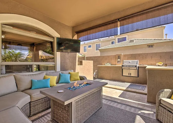 Family Gem In Phoenix W/ Saltwater Pool & Theater Ferienhaus Queen Creek